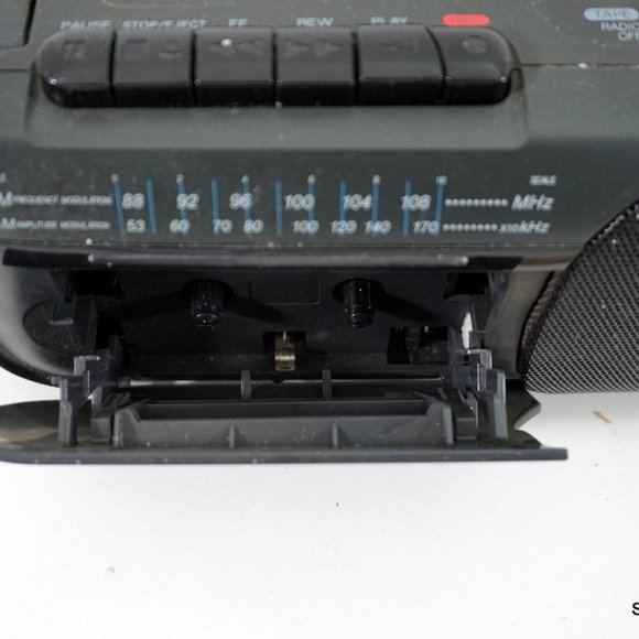 Sony CFM-155 Portable AM FM Radio Cassette Player Recorder Tested Antenna - Picture 10 of 11